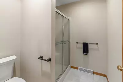 2924  Valley Vw, West Bend, WI 53095 - Photo 20