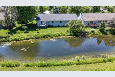 2924  Valley Vw, West Bend, WI 53095 - Photo 24