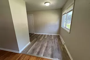 9335 W Sheridan Ave, Milwaukee, WI 53225 - Photo 4