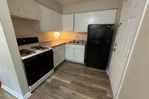9335 W Sheridan Ave, Milwaukee, WI 53225 - Photo 6