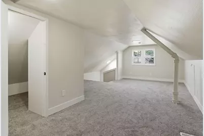 2251 S 73rd St, West Allis, WI 53219 - Photo 20
