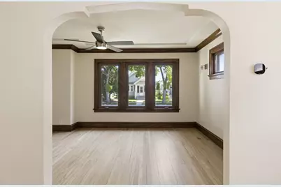 2251 S 73rd St, West Allis, WI 53219 - Photo 6