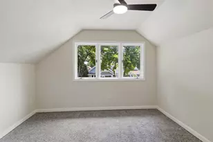 2251 S 73rd St, West Allis, WI 53219 - Photo 22