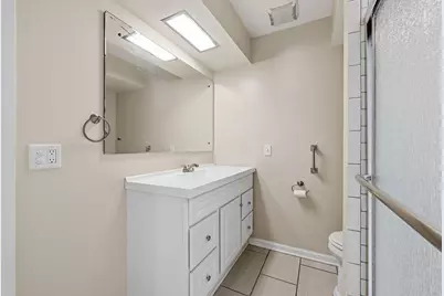 611 W Mequon Rd, Mequon, WI 53092 - Photo 24