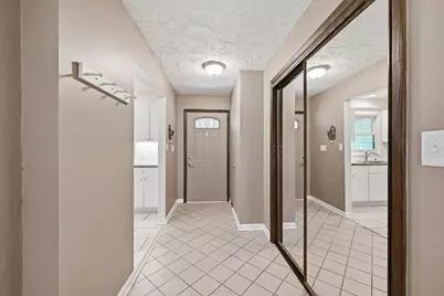 611 W Mequon Rd, Mequon, WI 53092 - Photo 10