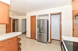W156N8008 Pilgrim Rd, Menomonee Falls, WI 53051 - Photo 12