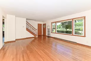 W156N8008 Pilgrim Rd, Menomonee Falls, WI 53051 - Photo 4