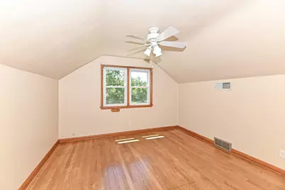 W156N8008  Pilgrim Rd, Menomonee Falls, WI 53051 - Photo 22