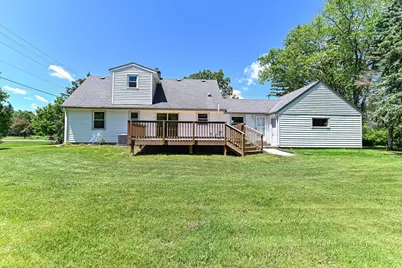 W156N8008  Pilgrim Rd, Menomonee Falls, WI 53051 - Photo 38