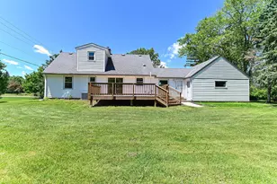W156N8008 Pilgrim Rd, Menomonee Falls, WI 53051 - Photo 38