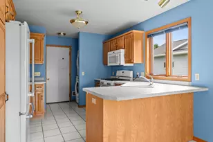 2312 Virginia Dr, Manitowoc, WI 54220 - Photo 10