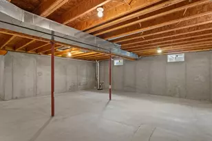 2312 Virginia Dr, Manitowoc, WI 54220 - Photo 24