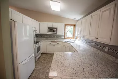 772  Acadia Ave, West Bend, WI 53095 - Photo 18