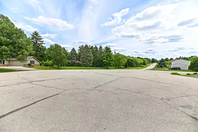 5140  Terrace High -, Racine, WI 53406 - Photo 38