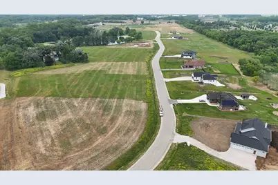 1205  Beere Ln, Racine, WI 53105 - Photo 4