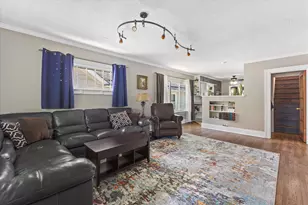 140 S Hartwell Ave, Waukesha, WI 53186 - Photo 8