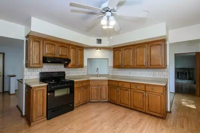 8954 N Silver Brook Ln, Brown Deer, WI 53223 - Photo 8