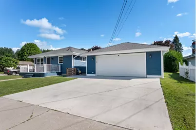2142  Richmond Ave, Manitowoc, WI 54220 - Photo 4