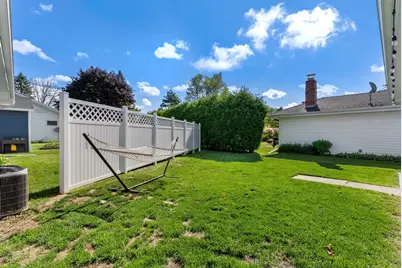2142  Richmond Ave, Manitowoc, WI 54220 - Photo 18