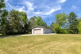 N128W17358 Holy Hill Rd, Germantown, WI 53022 - Photo 12