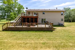 N128W17358 Holy Hill Rd, Germantown, WI 53022 - Photo 6