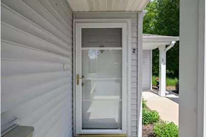 424 W Grand Ave #2, Port Washington, WI 53074 - Photo 2