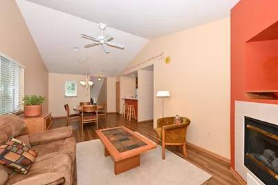 424 W Grand Ave #2, Port Washington, WI 53074 - Photo 8