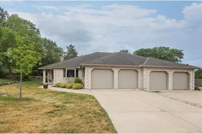 1221 W Sherman Ave, Fort Atkinson, WI 53538 - Photo 34