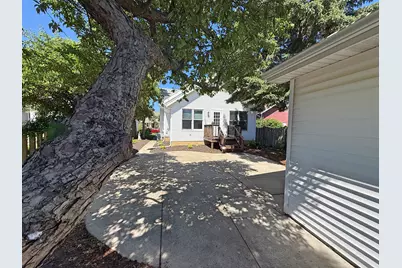 1315  Arthur Ave, Racine, WI 53405 - Photo 10