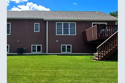 34 S Wyler Dr, Janesville, WI 53536 - Photo 2