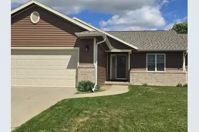 34 S Wyler Dr, Janesville, WI 53536 - Photo 1