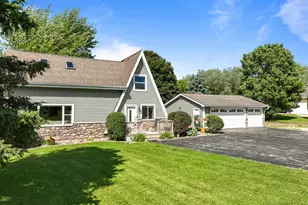 W6093 Mariner Hills Trail, La Grange, WI 53121 - Photo 2