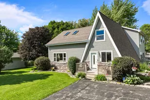 W6093 Mariner Hills Trail, La Grange, WI 53121 - Photo 2