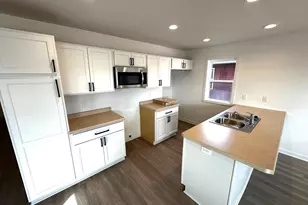 1070 Happy Ln, Sheboygan Falls, WI 53085 - Photo 4