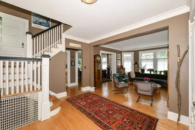 2912 N Murray Ave, Milwaukee, WI 53211 - Photo 6