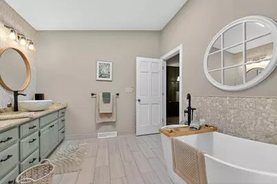 N6W31264  Alberta Dr, Delafield, WI 53018 - Photo 40