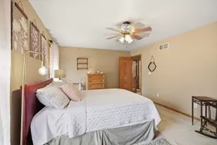 S25W30256 Jenna Ln, Genesee, WI 53188 - Photo 24