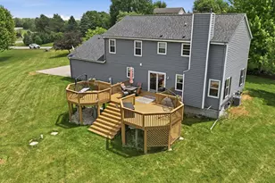 S25W30256 Jenna Ln, Genesee, WI 53188 - Photo 4