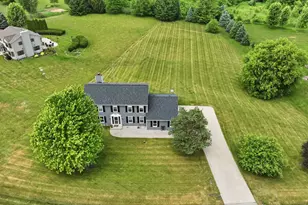 S25W30256 Jenna Ln, Genesee, WI 53188 - Photo 2