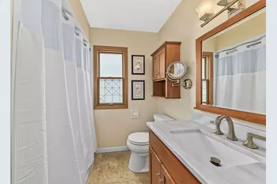3634 N 97th Pl, Milwaukee, WI 53222 - Photo 22