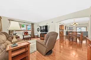 3634 N 97th Pl, Milwaukee, WI 53222 - Photo 4
