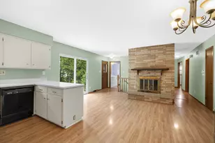 7565 S Lenox Ave, Oak Creek, WI 53154 - Photo 8