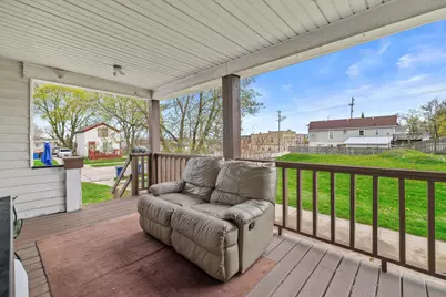 1220 N Wisconsin St, Racine, WI 53402 - Photo 10