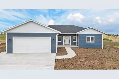 2906  Stonebrook Dr, Sheboygan, WI 53081 - Photo 1