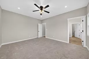 2906 Stonebrook Dr, Sheboygan, WI 53081 - Photo 10