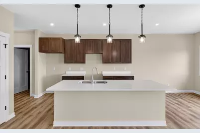 2906  Stonebrook Dr, Sheboygan, WI 53081 - Photo 6