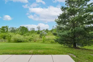 6913 S Rolling Meadows Ct, Oak Creek, WI 53154 - Photo 4
