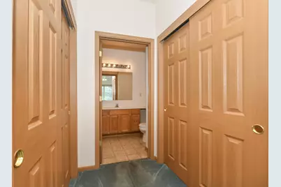 6913 S Rolling Meadows Ct, Oak Creek, WI 53154 - Photo 18