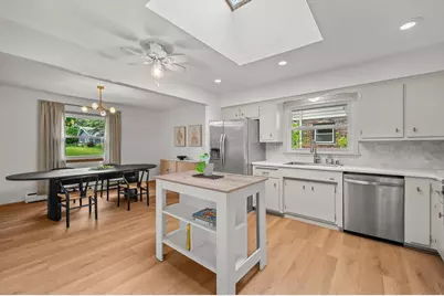 12130 W Chambers St, Wauwatosa, WI 53222 - Photo 12