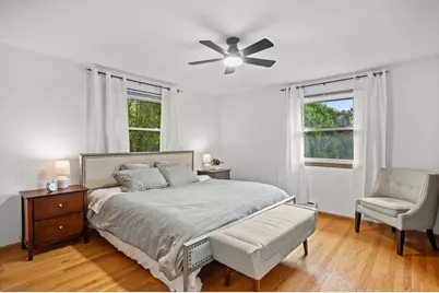12130 W Chambers St, Wauwatosa, WI 53222 - Photo 20